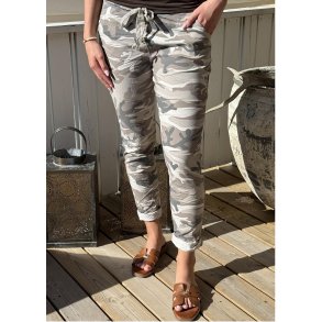 Stretchy Camou Pants- Taupe