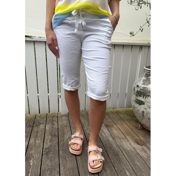Stretchy Capri Pants- white
