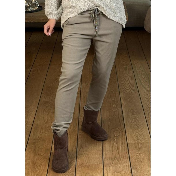 Stretchy Plain Pants- Taupe