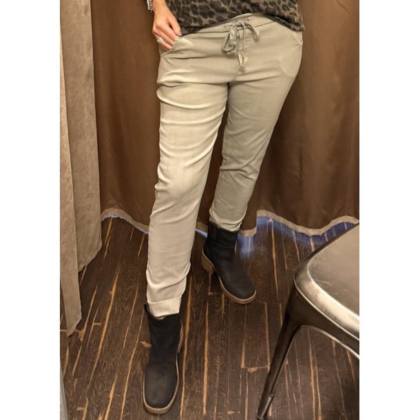 Stretchy Plain Pants- Taupe
