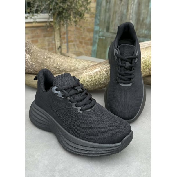 Susi Trainers 8151- Black