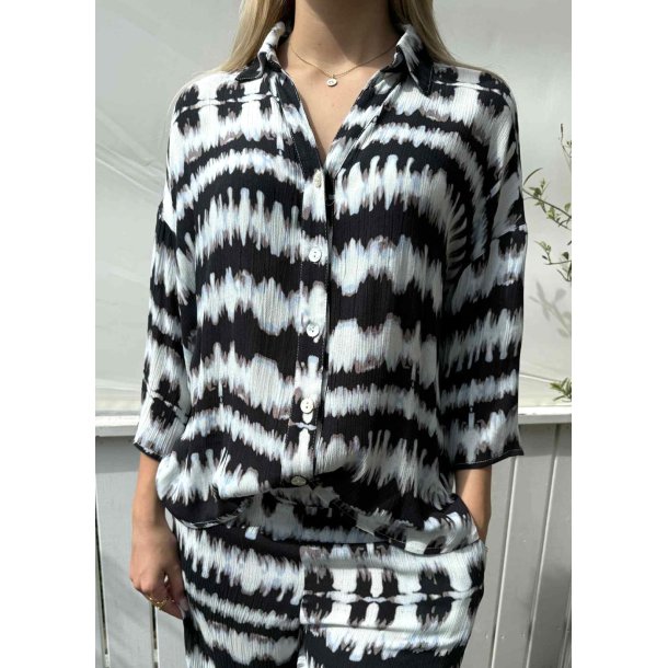 Tine Tie Dye Shirt- Black blue tie 