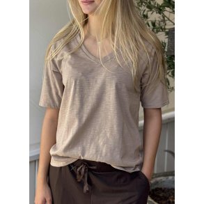 Ulla ss Vneck T-shirt- Dark Sand