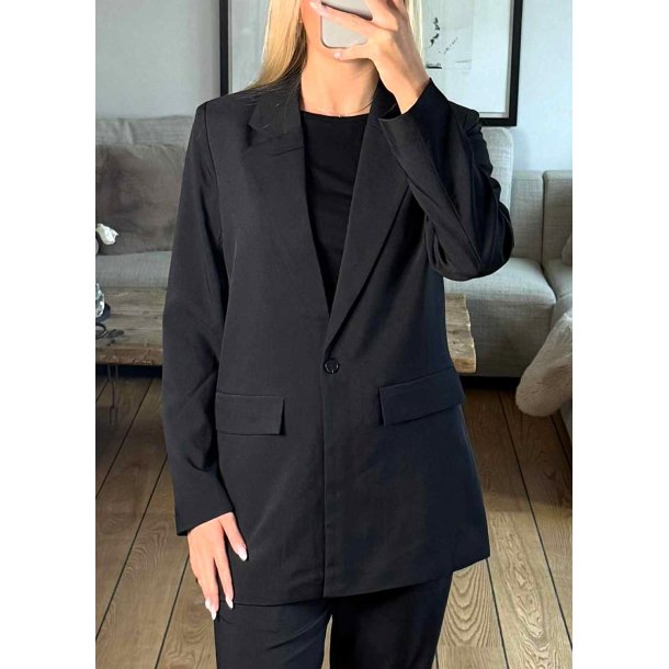 Viksa Blazer- Black