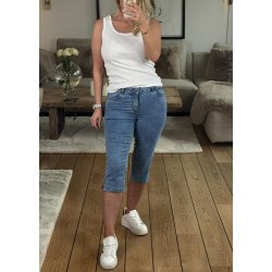 Vilma Capri Jeans- Washed Blue Deni
