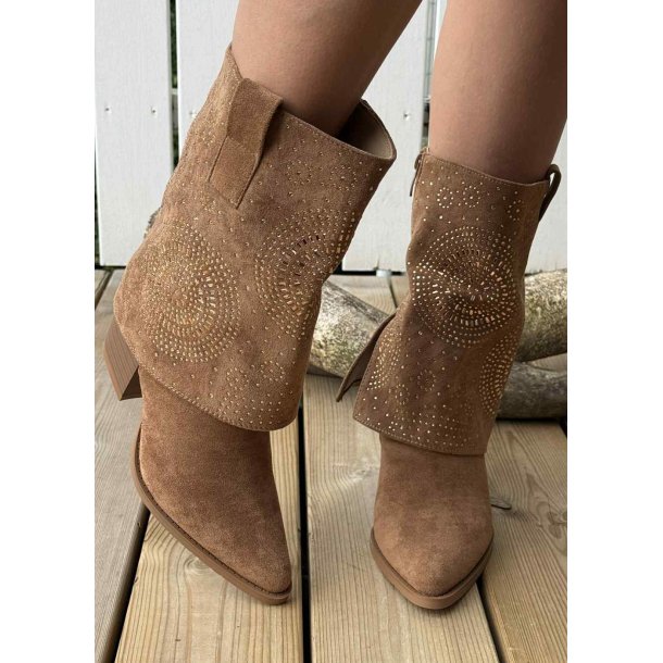 WS Cowboy Boots-Camel